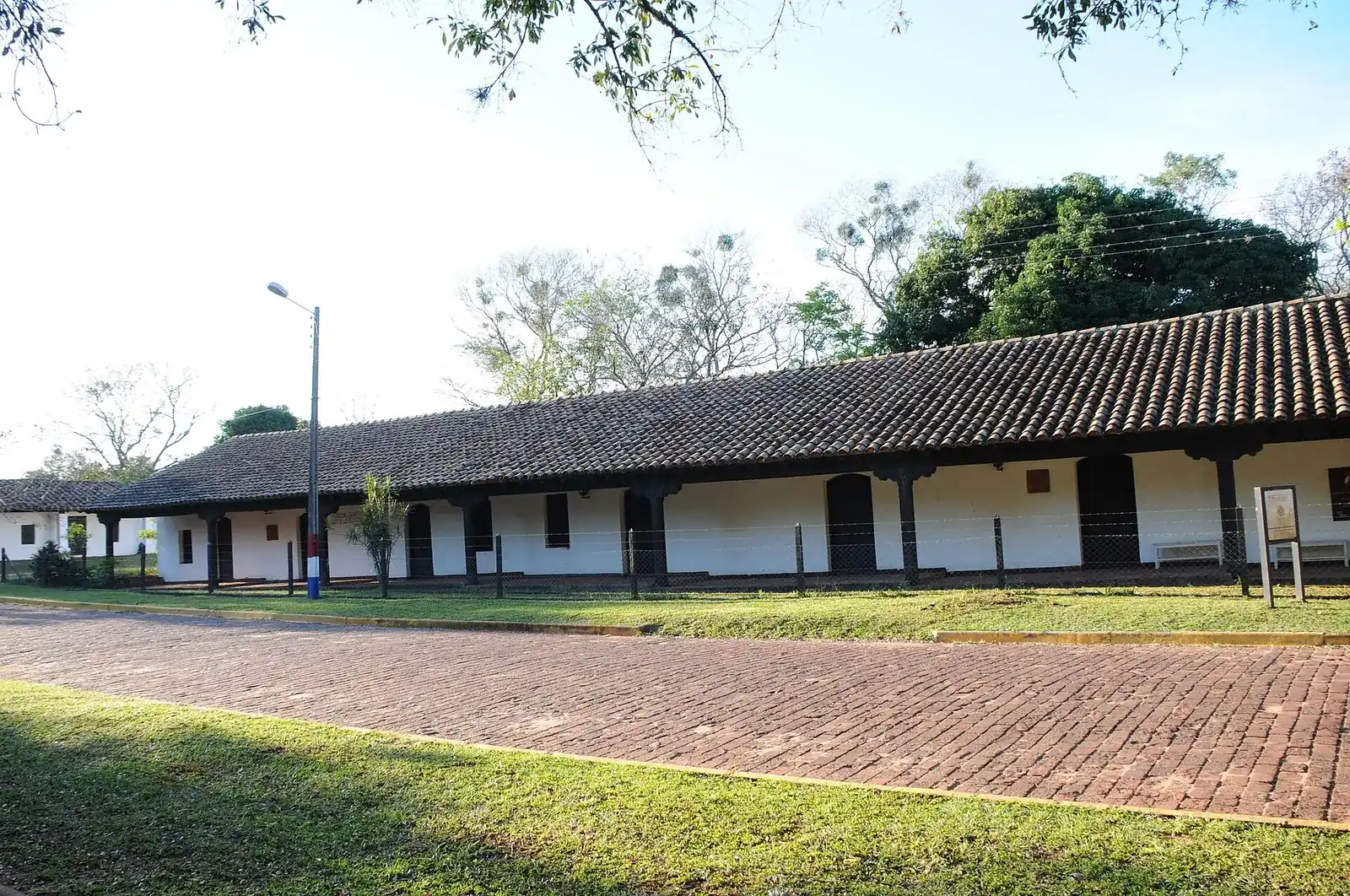Ancienne maison indigène de Santa María de Fe, aujourd'hui intégrée au musée d'art jésuite guarani, dans les missions jésuites de Misiones